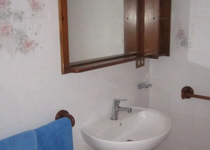 Mit Wasserblick By Interhome